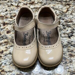 FootMates Mary Jane Dress Shoes